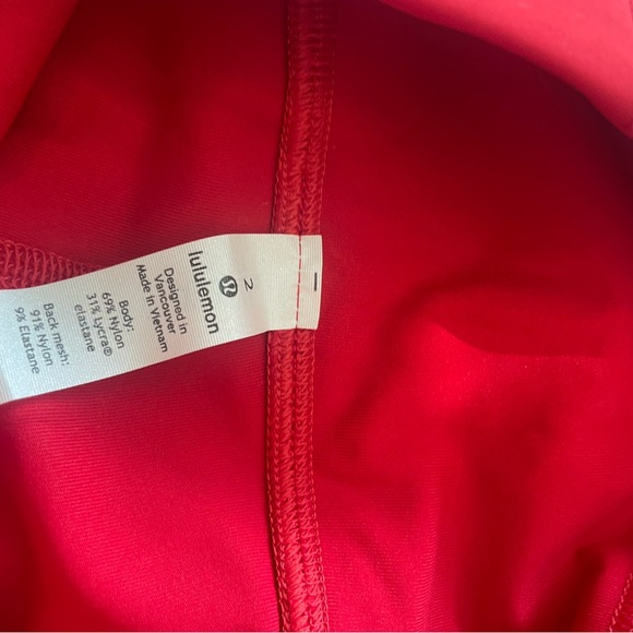 NWT lululemon pace rival crop size 2 - red. - Picture 5 of 6